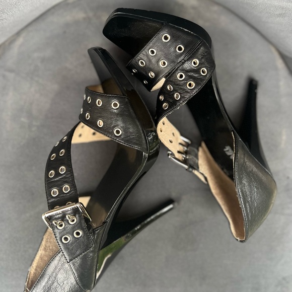 Leather black heel - Picture 5 of 7